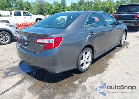 2014 Toyota Camry Se z USA, uszkodzony, nr VIN 4T1BF1FK2EU343071